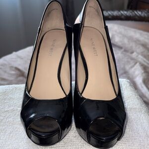 Nine West Patent leather Black Peep Toe Heels